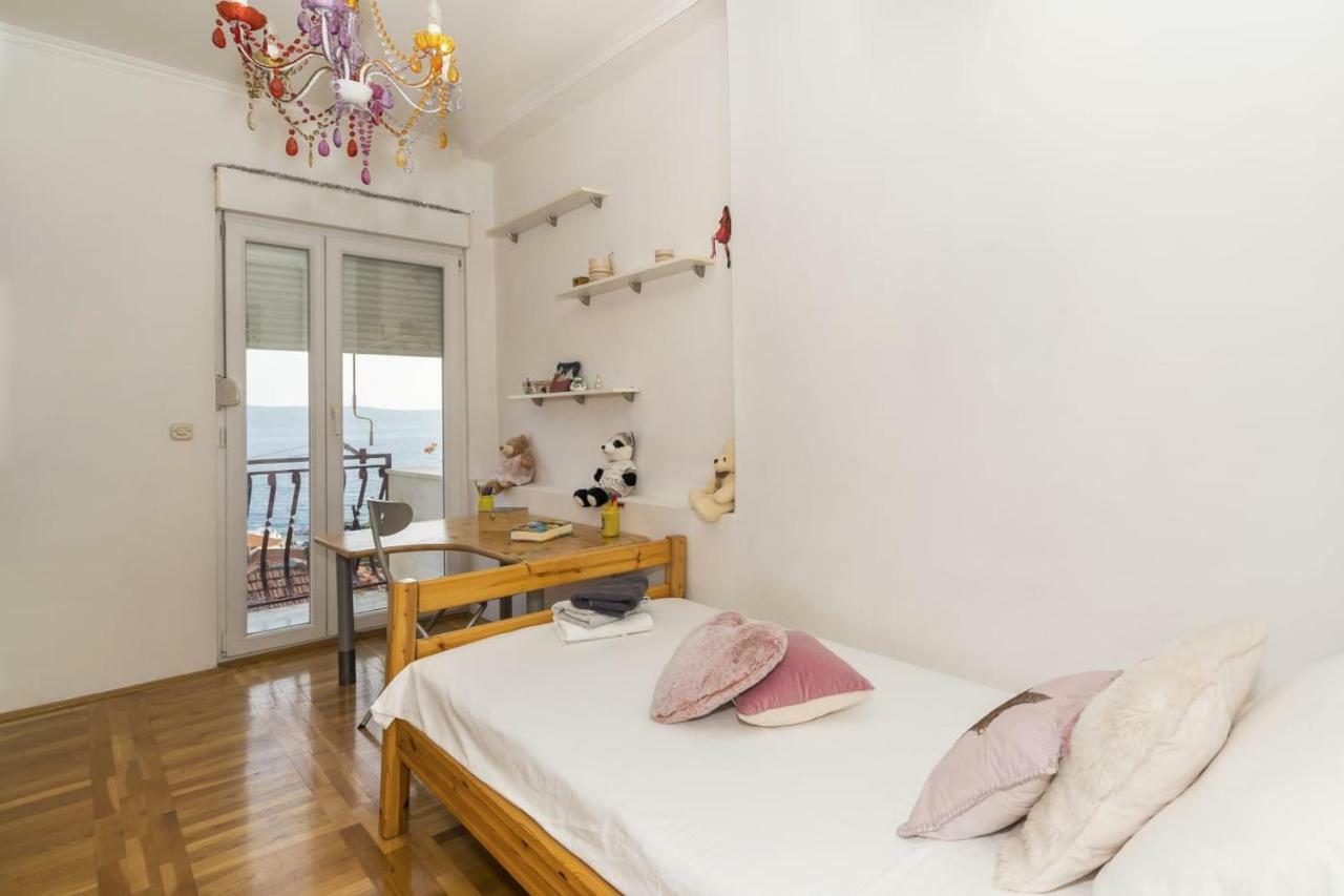 Little Place Near Sea Apartman Apartment Jesenice  Luaran gambar